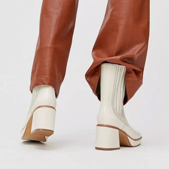 Urban Outfitters Cream Heeled Boots - Picture 3 of 7